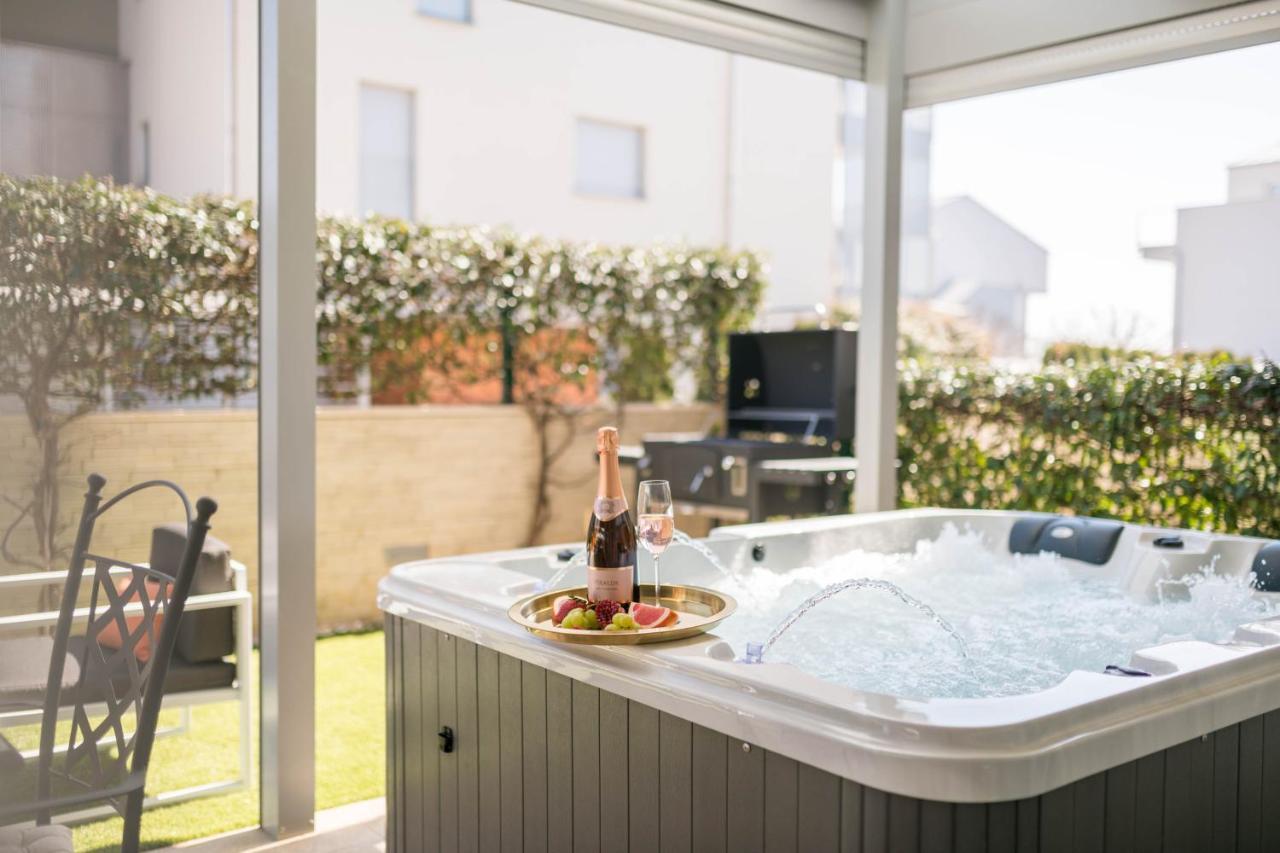 Apt Gioan Novigrad, 500M To Sea, Private Heated Jacuzzi, Bbq, Private Parking Novigrad Istria Exterior foto